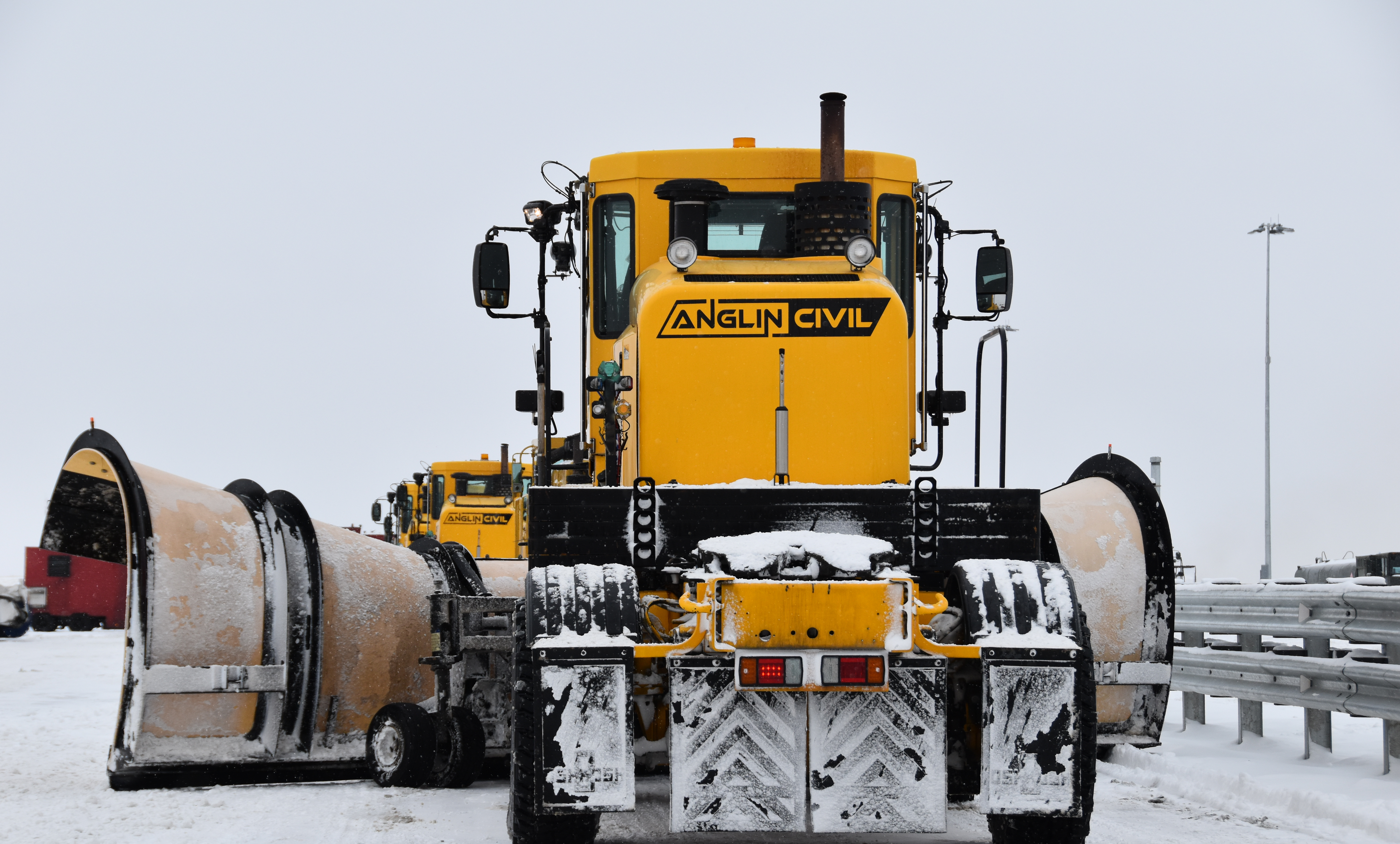 Anglin Oshkosh angle blade